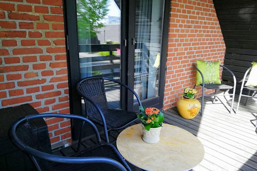 5 Minute Walk To Lego - 2 Bedrooms Loft Floor With Balcony Billund Eksteriør billede